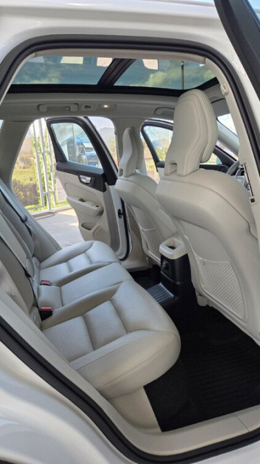 Volvo XC60 2022 год Кишинёв Кишинёв - изображение 9