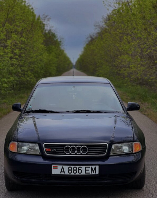 Audi A4 1998 год Парканы Парканы - изображение 2