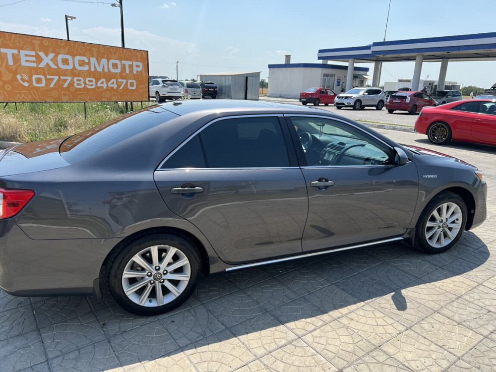 Toyota Camry 2013 год Парканы Парканы - изображение 7