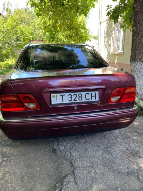 Mercedes E-Class 1996 an Tiraspol Tiraspol - fotografie 8