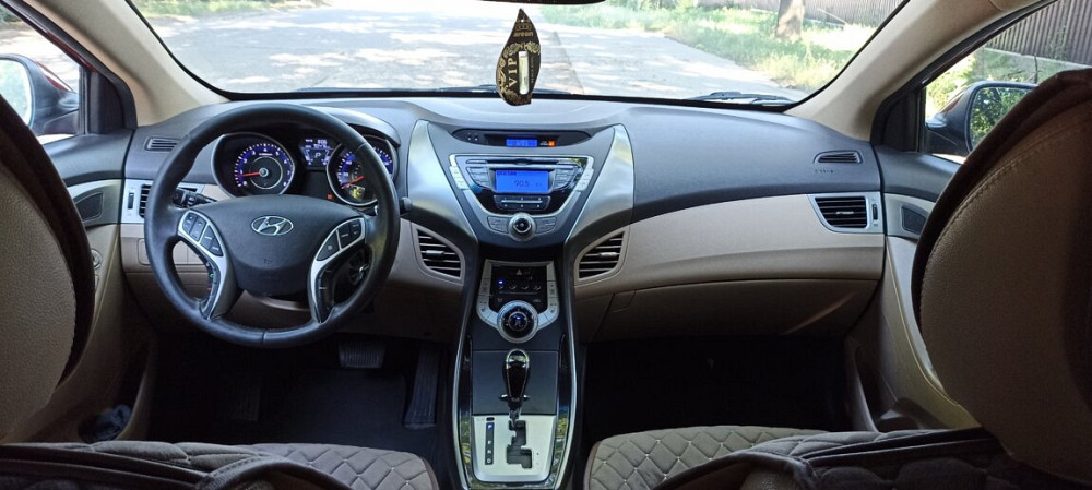 Hyundai Elantra 2012 год Тирасполь Тирасполь - изображение 5
