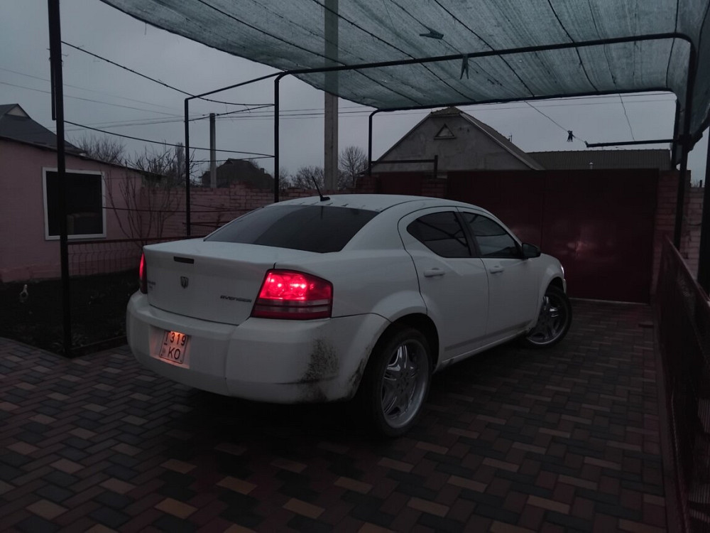 Dodge Avenger 2009 год Суклея Суклея - изображение 2