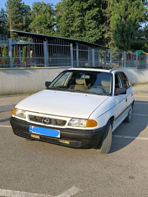 Opel Astra 1993 год Кишинёв Кишинёв - изображение 1