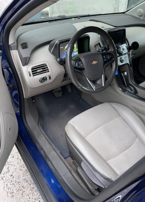 Chevrolet Volt 2013 an Bender Bender - fotografie 4