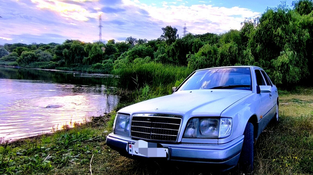 Mercedes W124 1993 год Дубоссары Дубоссары - изображение 2
