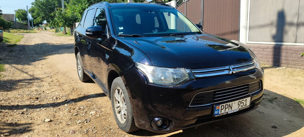 Mitsubishi Outlander 2015 год Тирасполь Тирасполь - изображение 1