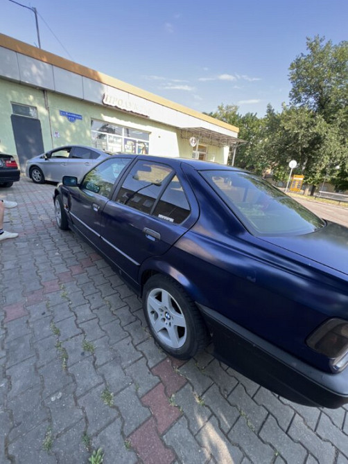 BMW 3 Series 1991 год Тирасполь Тирасполь - изображение 1