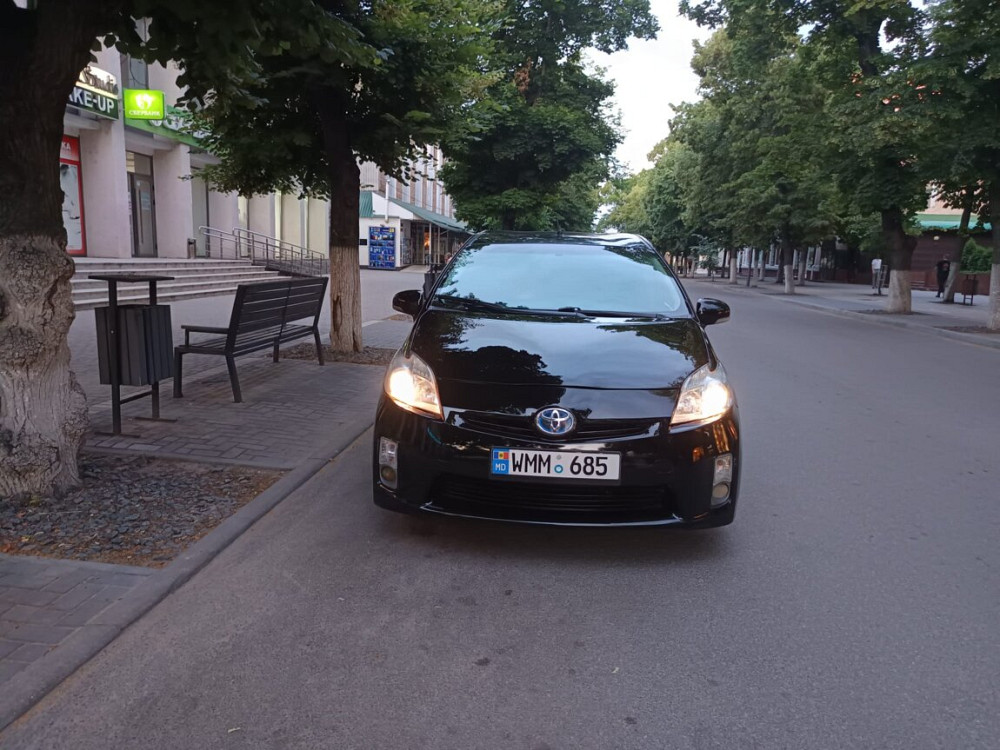 Toyota Prius 2011 год Бендеры Бендеры - изображение 3