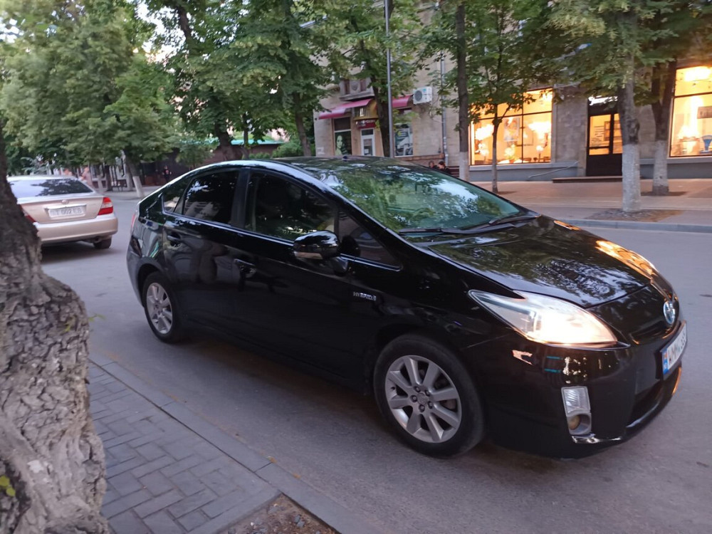 Toyota Prius 2011 год Бендеры Бендеры - изображение 4