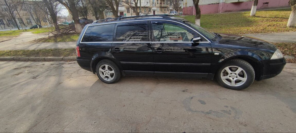 Volkswagen Passat Variant 2002 год Бендеры Бендеры - изображение 1