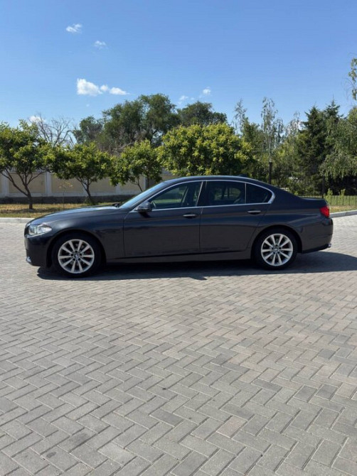 BMW seria 5 2013 an Bender Bender - fotografie 5