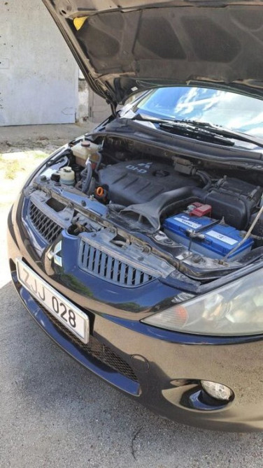 Mitsubishi Grandis 2006 год Бендеры Бендеры - изображение 6
