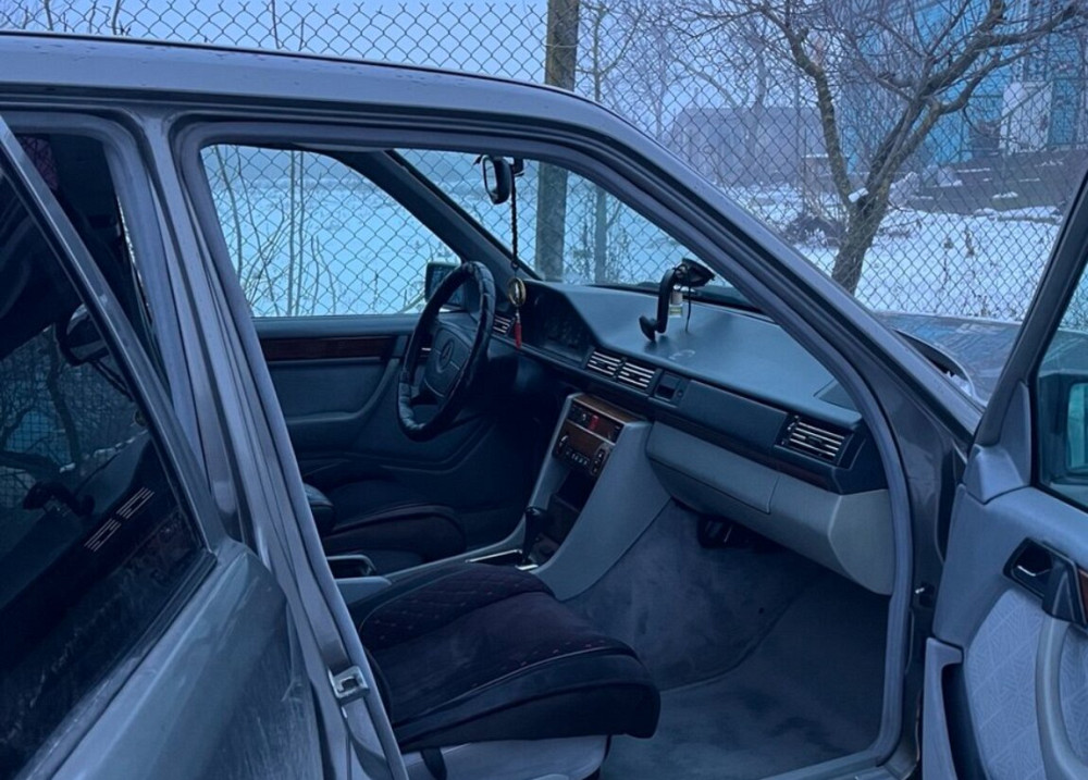 Mercedes E-Class 1989 год Бельцы Бельцы - изображение 5