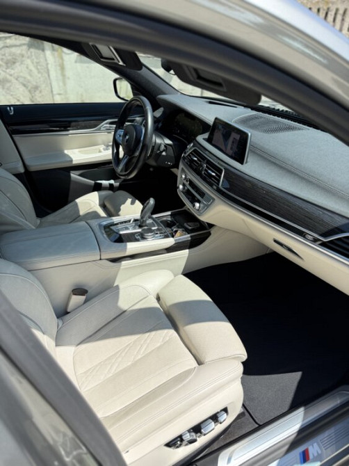 BMW 7 Series 2020 год Бендеры Бендеры - изображение 10