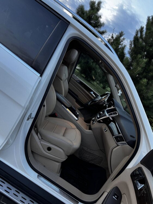 Mercedes M-Class 2012 an Blijnii Hutor Blijnii Hutor - fotografie 6