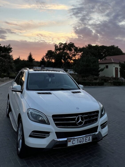 Mercedes M-Class 2012 an Blijnii Hutor Blijnii Hutor - fotografie 3