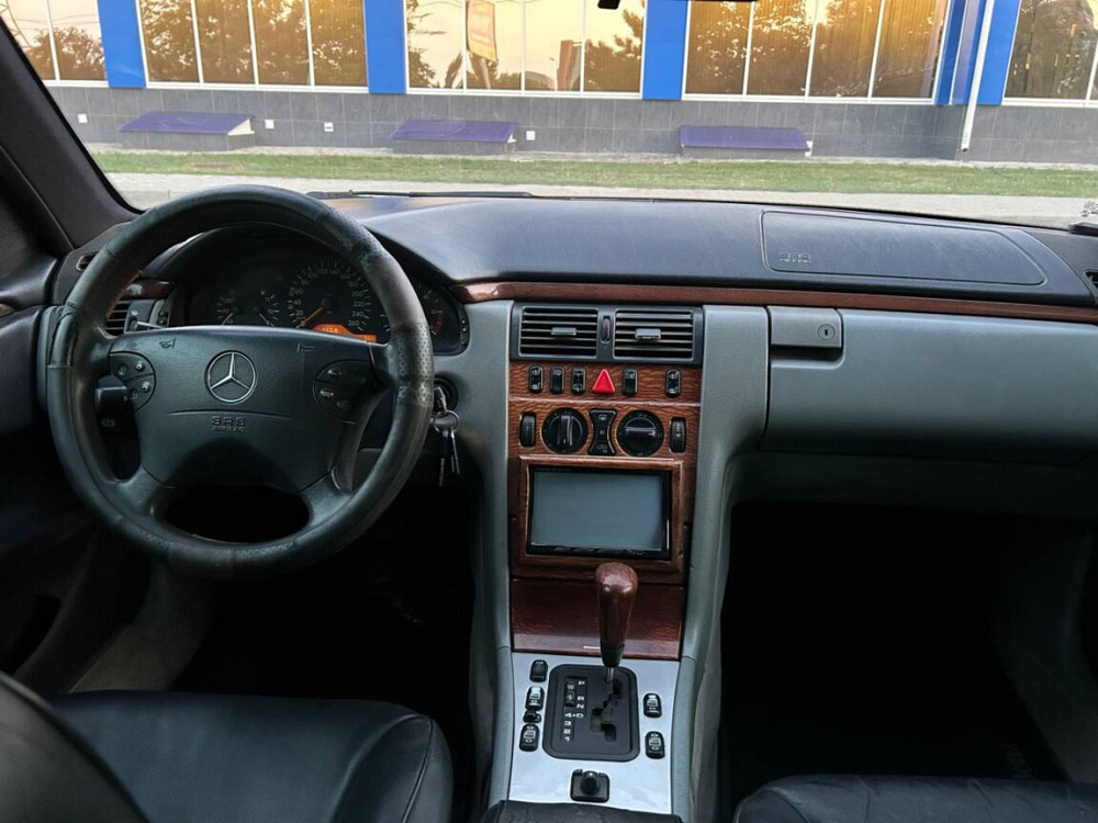 Mercedes E-Class 1989 год Тирасполь Тирасполь - изображение 7
