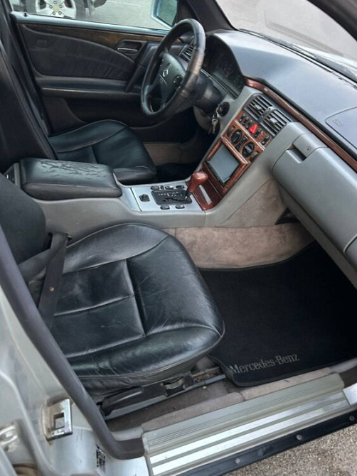 Mercedes E-Class 1989 год Тирасполь Тирасполь - изображение 9