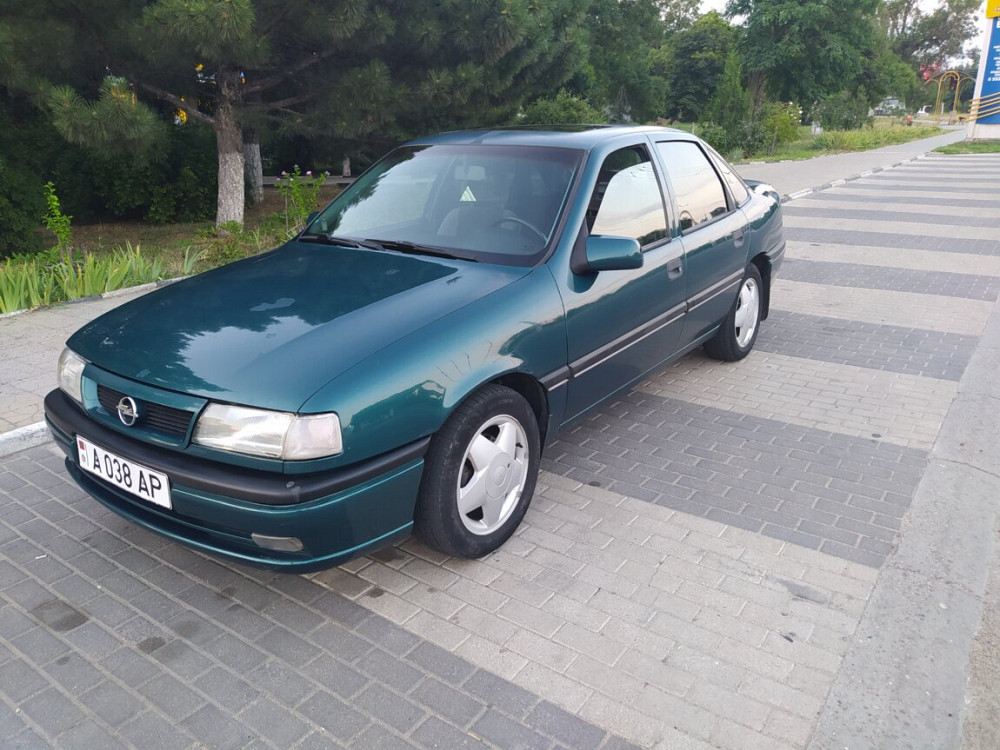 Opel Vectra 1994 год Бендеры Бендеры - изображение 1