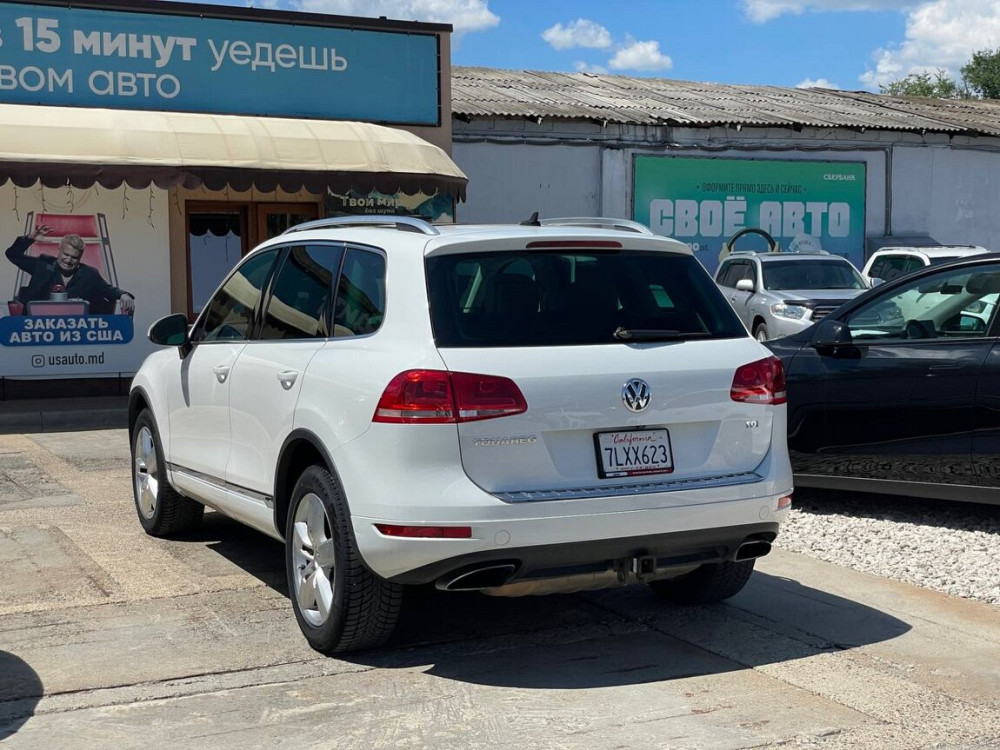 Volkswagen Touareg 2012 год Тирасполь Тирасполь - изображение 2