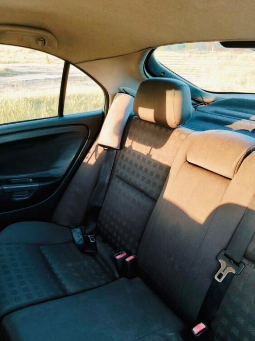 Mitsubishi Carisma 2001 год Бендеры Бендеры - изображение 6