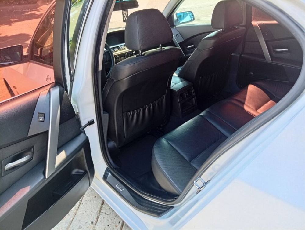 BMW 5 Series 2004 год Слободзея Слободзея - изображение 6