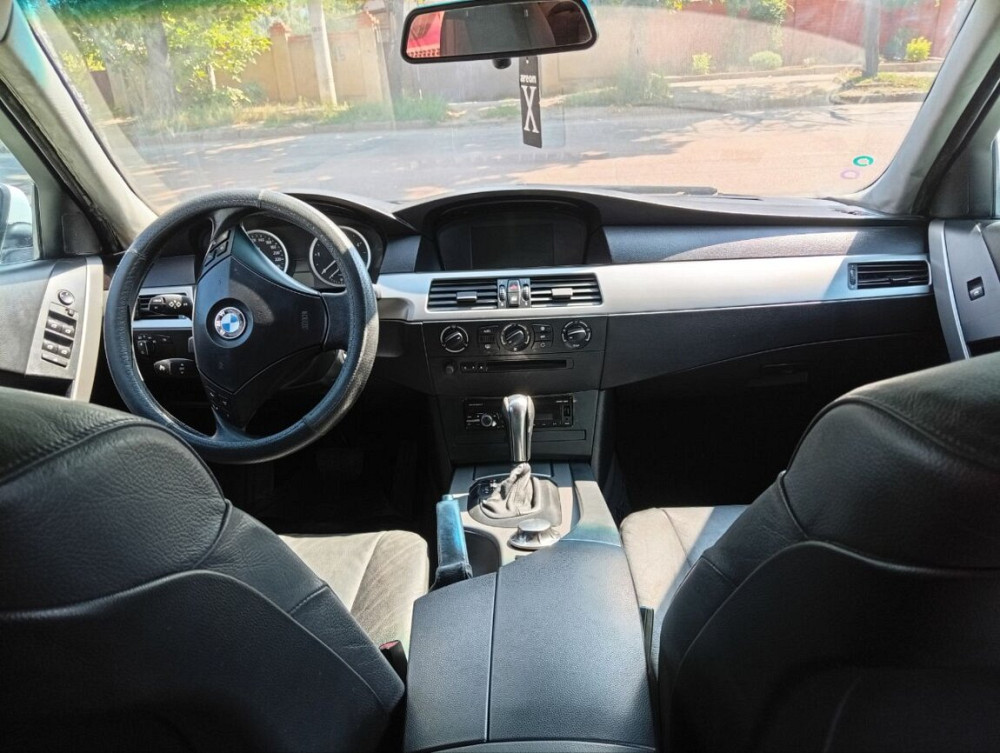 BMW 5 Series 2004 год Слободзея Слободзея - изображение 5