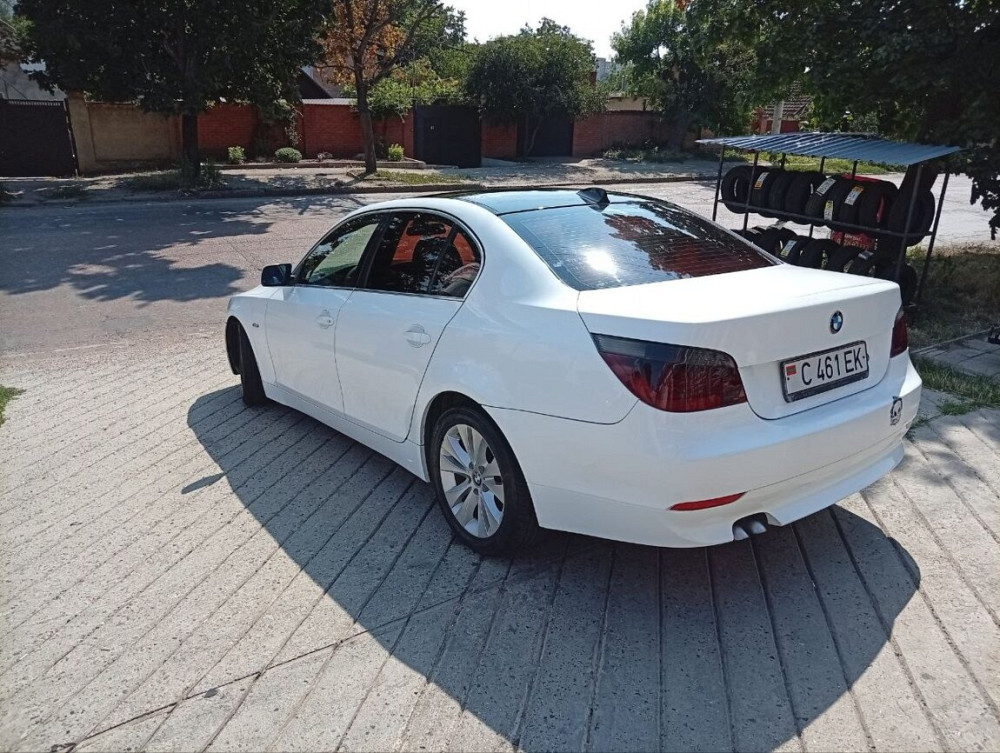 BMW 5 Series 2004 год Слободзея Слободзея - изображение 4