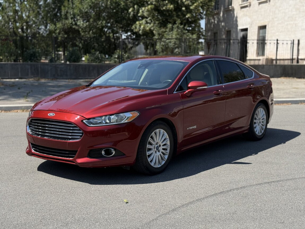 Ford Fusion 2013 год Бендеры Бендеры - изображение 1