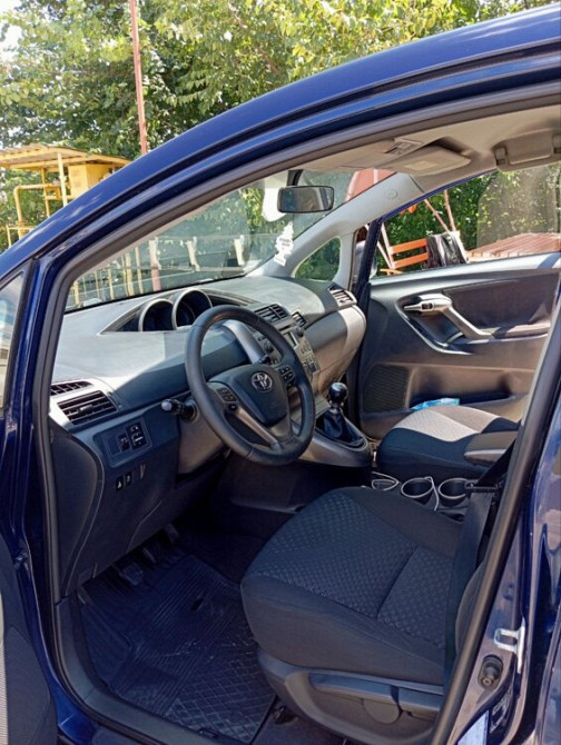 Toyota Avensis Verso 2009 год Тирасполь Тирасполь - изображение 3