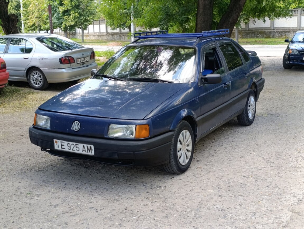 Volkswagen Passat 1992 год Бендеры Бендеры - изображение 1