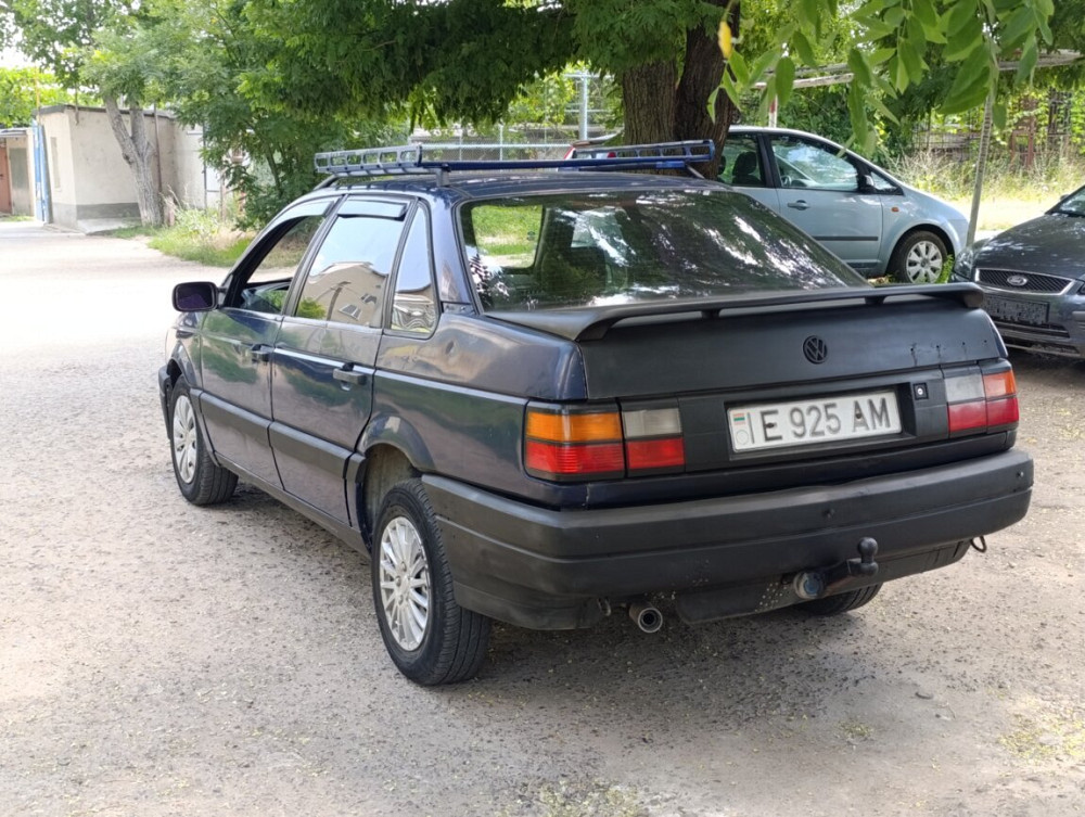Volkswagen Passat 1992 год Бендеры Бендеры - изображение 3