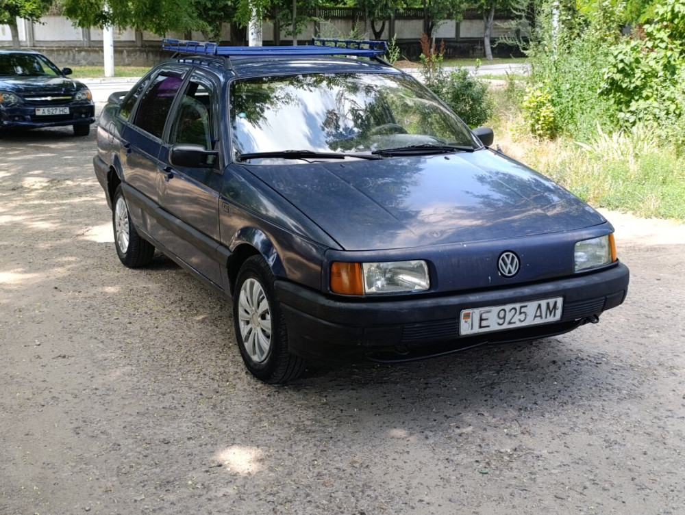 Volkswagen Passat 1992 год Бендеры Бендеры - изображение 2