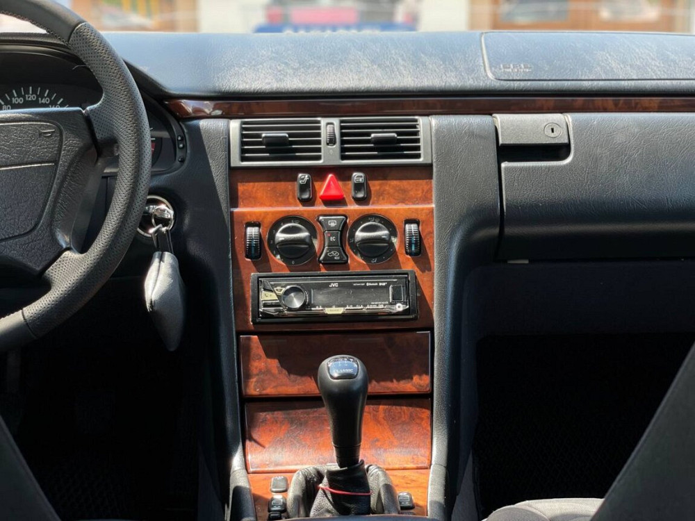 Mercedes E-Class 1998 год Тирасполь Тирасполь - изображение 10