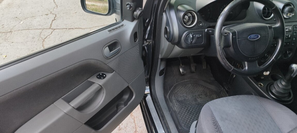Ford Fiesta 2002 год Бендеры Bender - fotografie 10