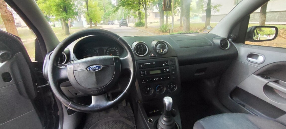 Ford Fiesta 2002 год Бендеры Bender - fotografie 6