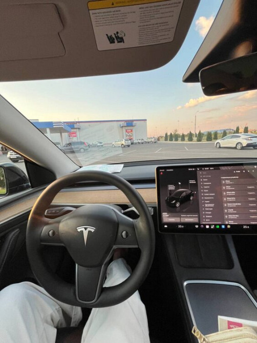 Tesla Model Y 2023 год Тирасполь Тирасполь - изображение 8