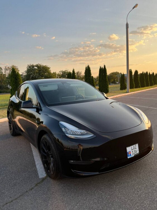 Tesla Model Y 2023 год Тирасполь Тирасполь - изображение 2