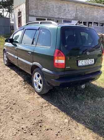 Opel Zafira 2000 год Парканы Парканы
