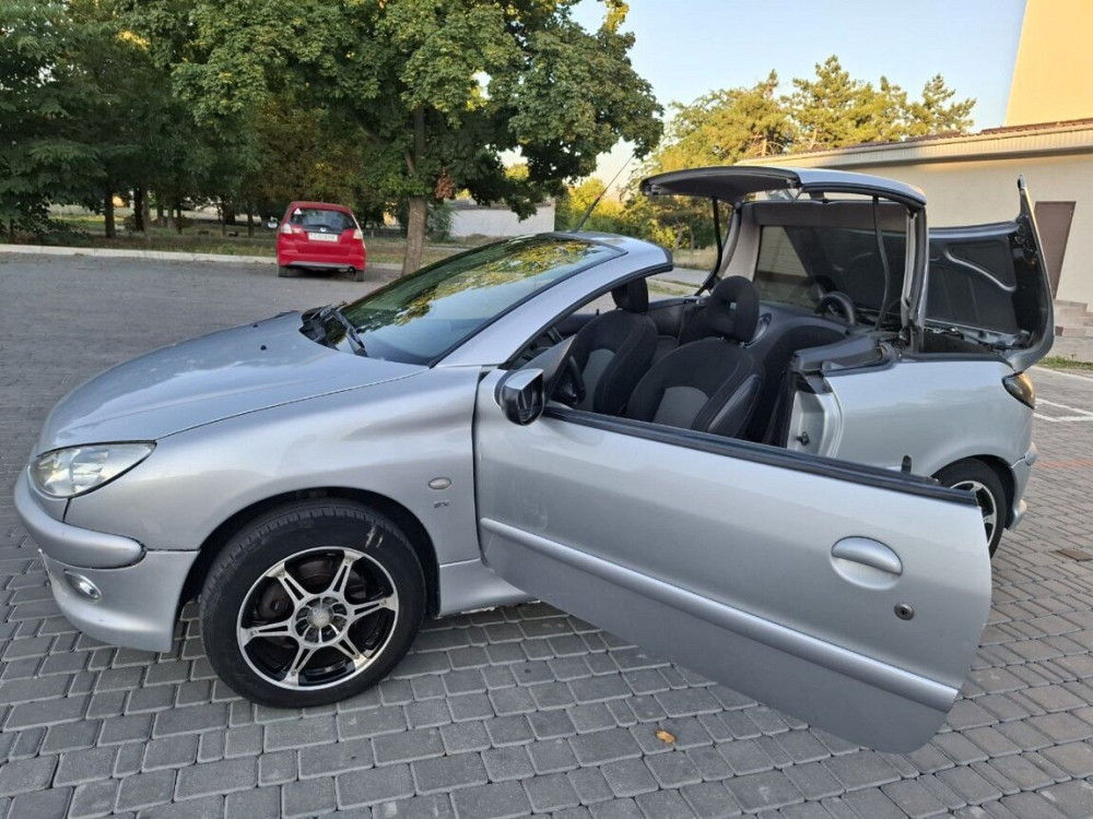 Peugeot 206 2001 год Слободзея Слободзея - изображение 8