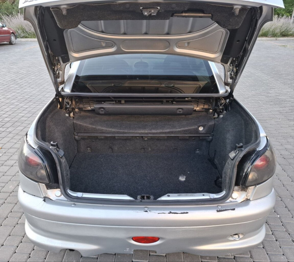 Peugeot 206 2001 год Слободзея Слободзея - изображение 3