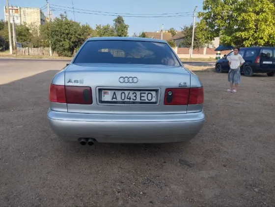 Audi A8 1995 год Тирасполь Tiraspol
