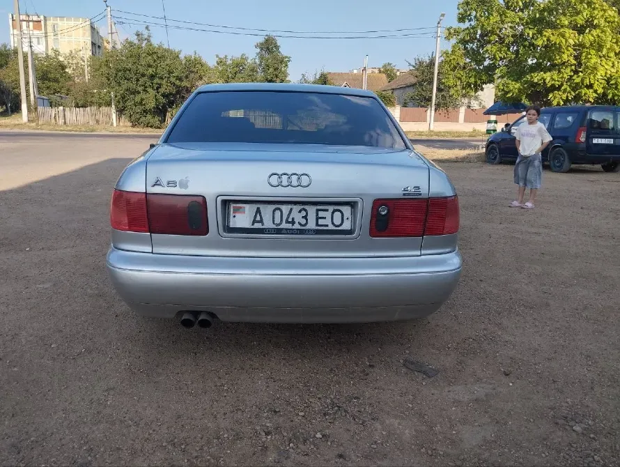 Audi A8 1995 год Тирасполь Tiraspol - fotografie 5