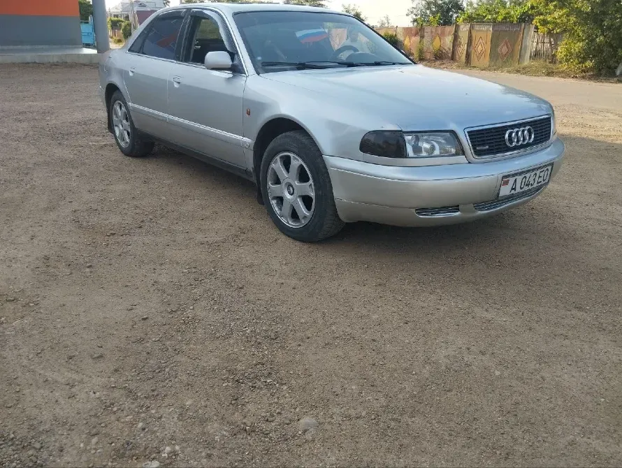 Audi A8 1995 год Тирасполь Tiraspol - fotografie 1
