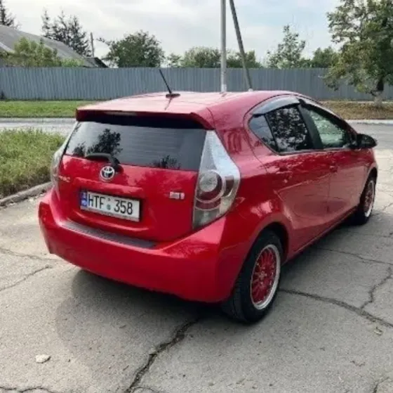 Toyota Prius 2014 год Тирасполь Тирасполь
