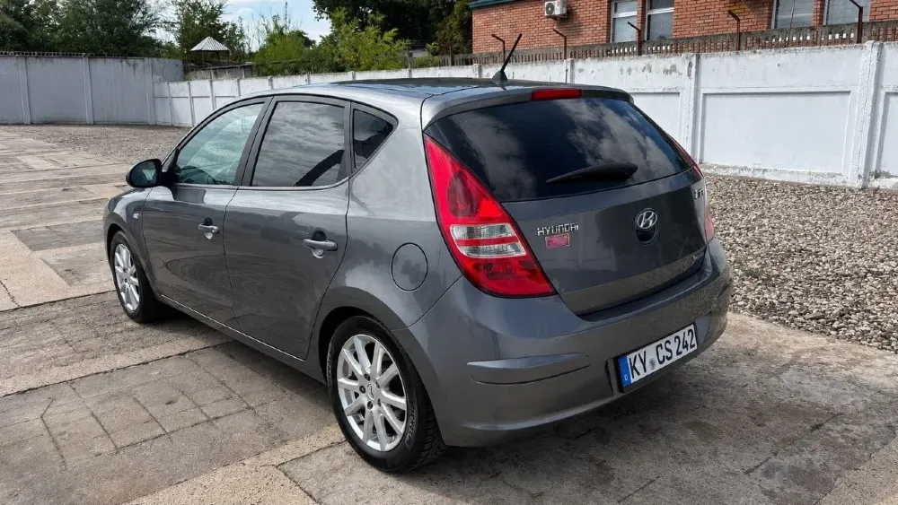 Toyota Corolla 2010 год Бендеры Бендеры - изображение 5