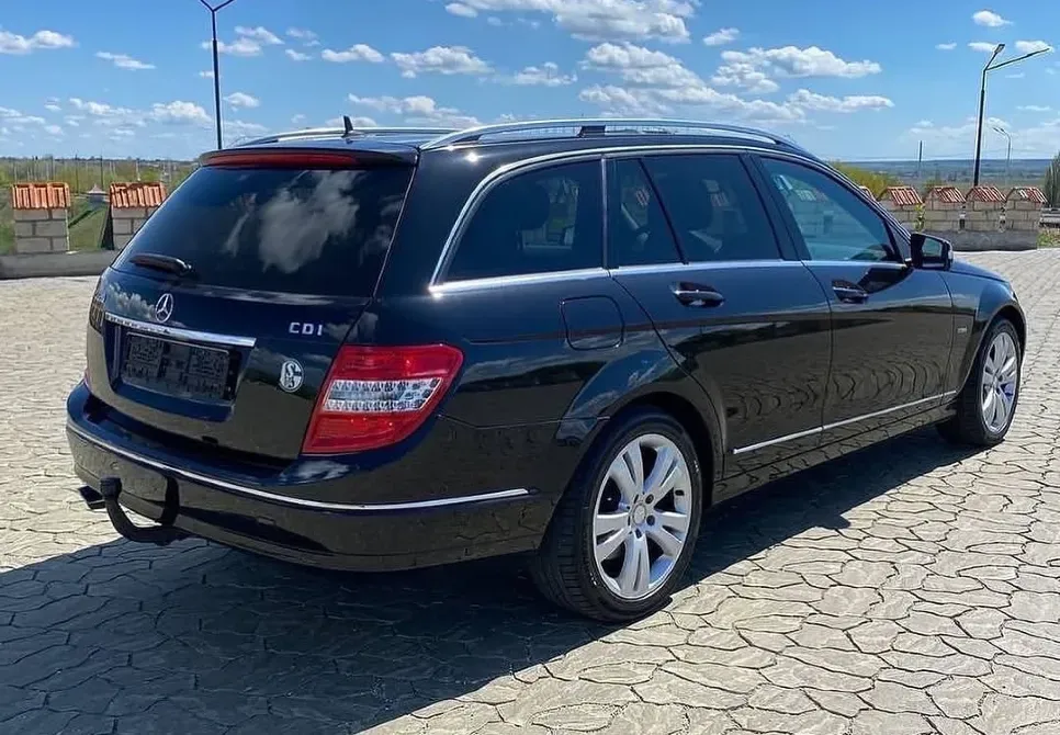 Mercedes C-Class 2010 год Бендеры Бендеры - изображение 3