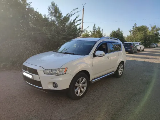 Mitsubishi Outlander 2010 год Бендеры Бендеры