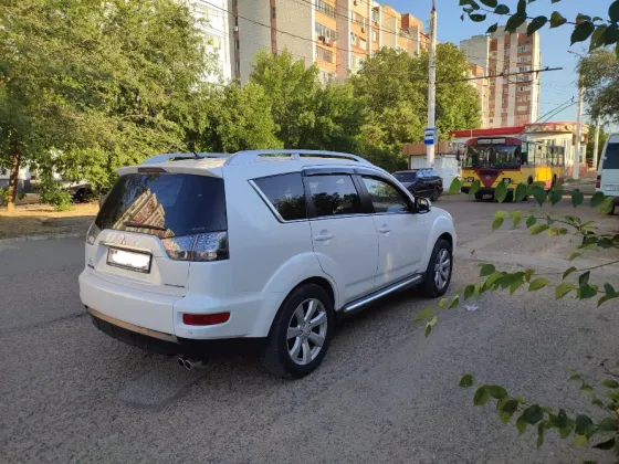 Mitsubishi Outlander 2010 год Бендеры Бендеры