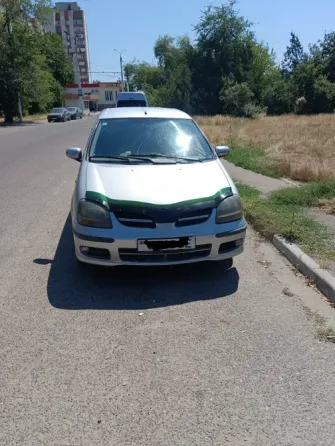 Nissan Almera Tino 2002 год Тирасполь Тирасполь